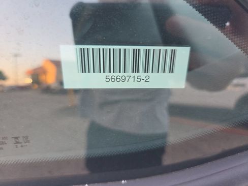 Used 2025 Volkswagen Jetta Sport FWD image 9