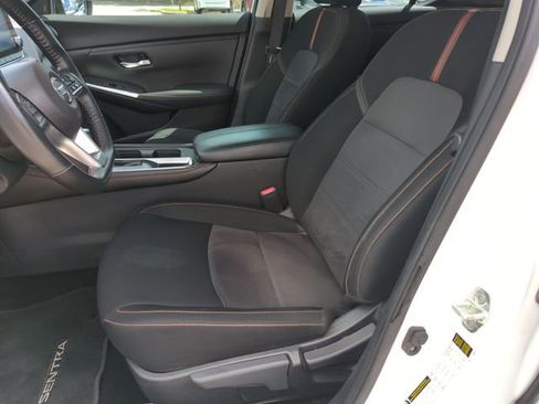 Used 2022 Nissan Sentra SR FWD image 11