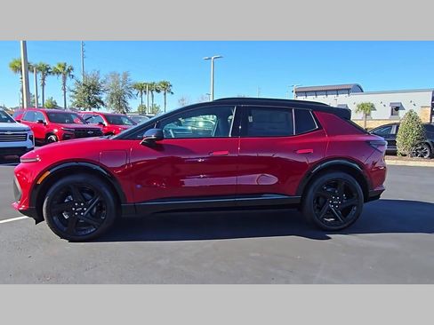 New 2026 Chevrolet Equinox EV RS image 17