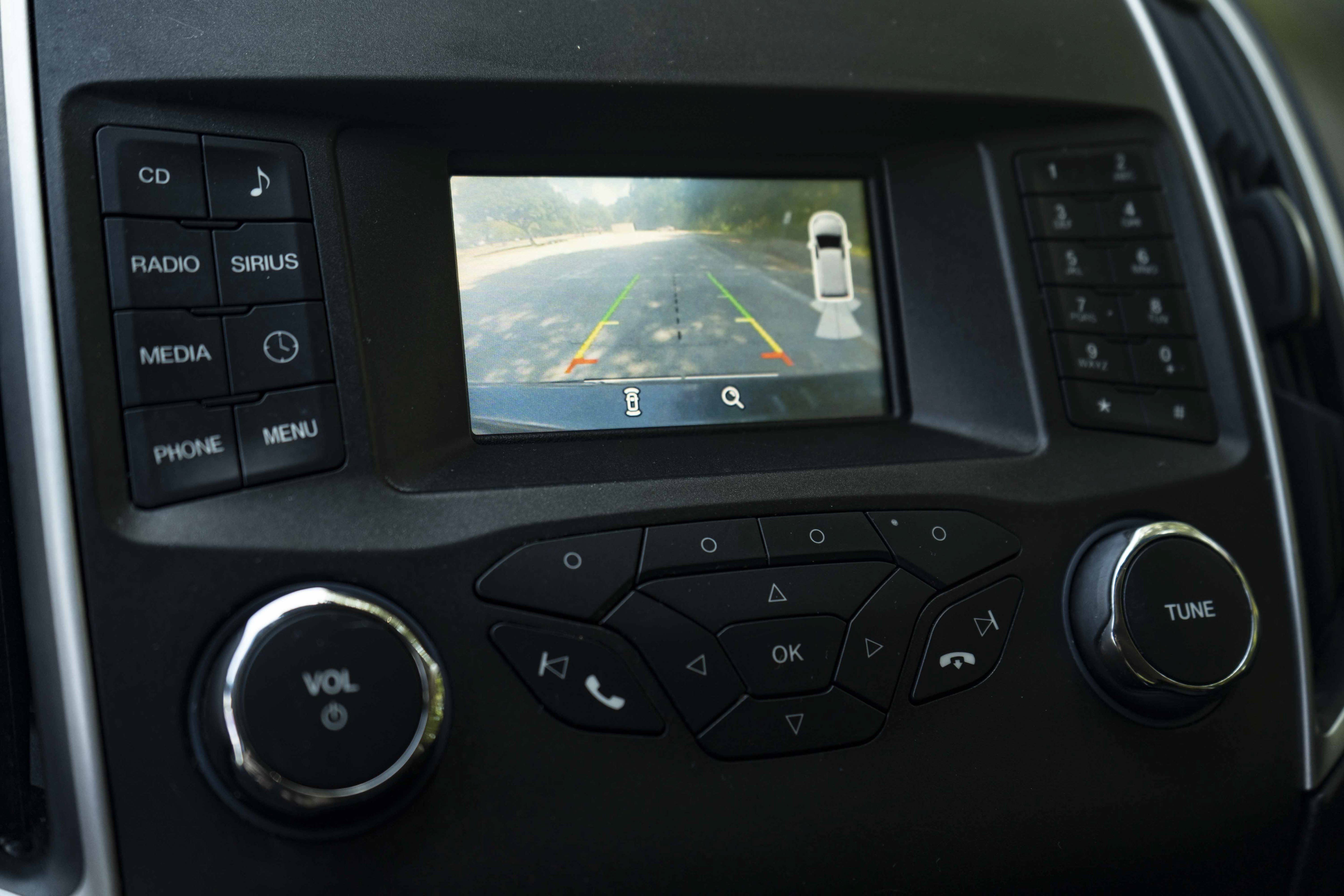 Used 2018 Ford Edge SEL FWD image 29