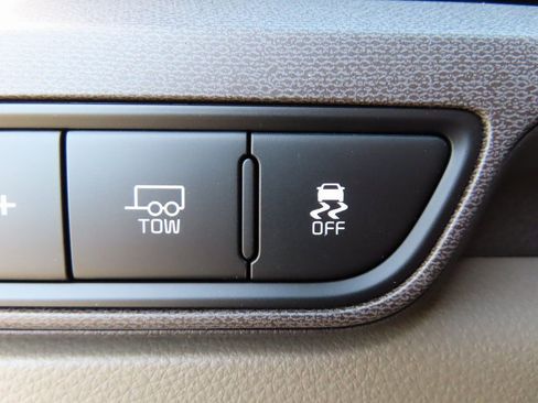 New 2026 Kia Carnival EX FWD image 14