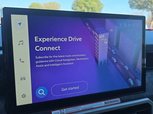 Used 2025 Toyota Tacoma Limited image 21