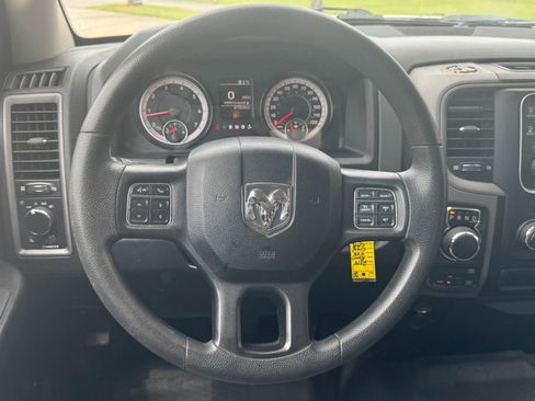 Used 2018 RAM 1500 Tradesman AWD/4WD image 15
