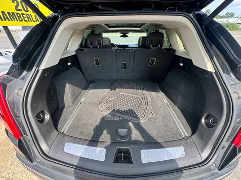Used 2018 Cadillac XT5 Premium Luxury FWD image 18