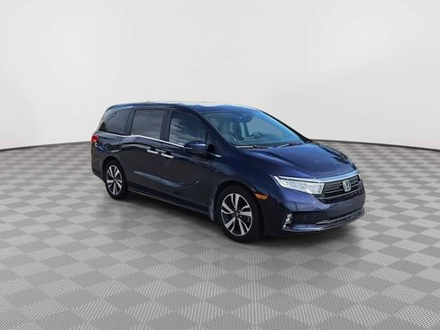 Used 2023 Honda Odyssey Touring image 2