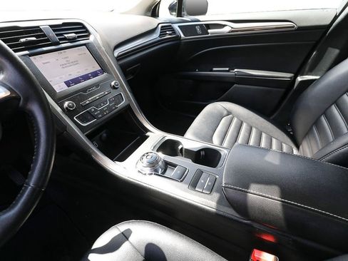 Certified 2020 Ford Fusion SEL FWD image 19
