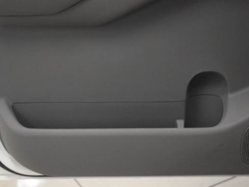 Used 2013 Nissan Frontier SV image 84