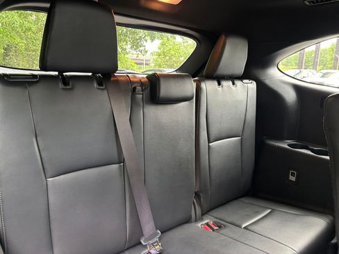 Used 2025 Toyota Highlander XSE AWD/4WD image 32
