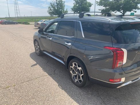 Used 2022 Hyundai Palisade Calligraphy w/ Cargo Package AWD/4WD image 6