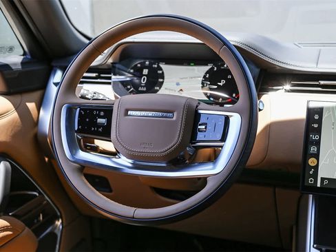 New 2025 Land Rover Range Rover Autobiography image 15