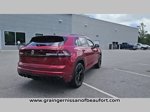Used 2025 Volkswagen Atlas Cross Sport SEL R-Line AWD/4WD image 31