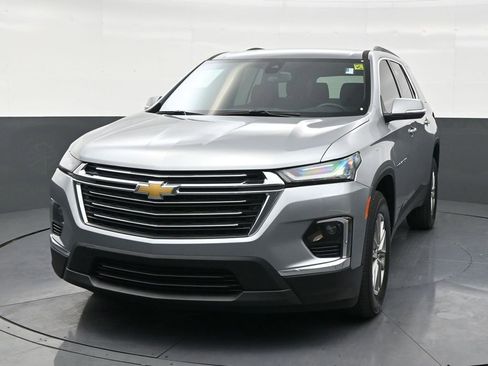 Used 2024 Chevrolet Traverse LT image 8