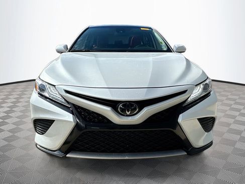 Used 2020 Toyota Camry XSE image 2