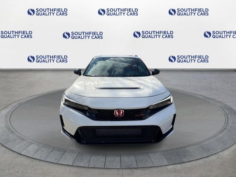 Used 2024 Honda Civic Type R image 9