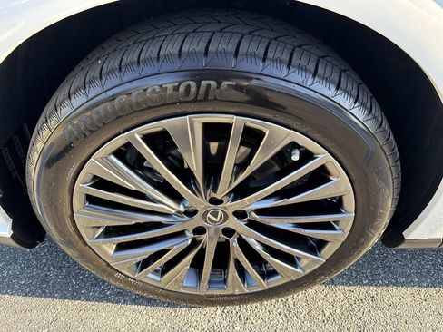 Used 2025 Lexus RX 450h AWD w/ Convenience Package image 12