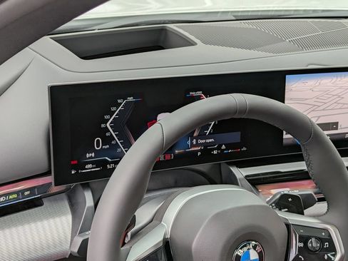 New 2027 BMW 530i xDrive w/ M Sport Package AWD/4WD image 13