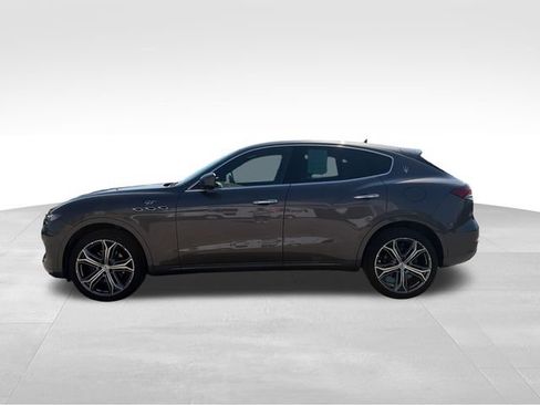 Used 2023 Maserati Levante GT AWD/4WD image 9