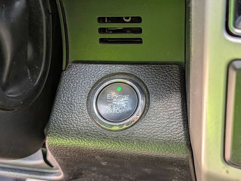 Used 2021 Ford F250 Lariat w/ Lariat Ultimate Package AWD/4WD image 21