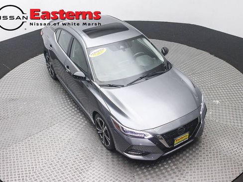 Used 2023 Nissan Sentra SR w/ SR Premium Package FWD image 3
