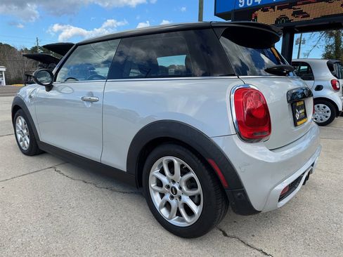 Used 2018 MINI Cooper S image 5