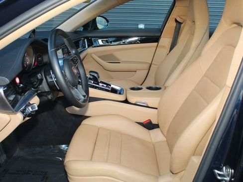 Used 2019 Porsche Panamera 4 image 5