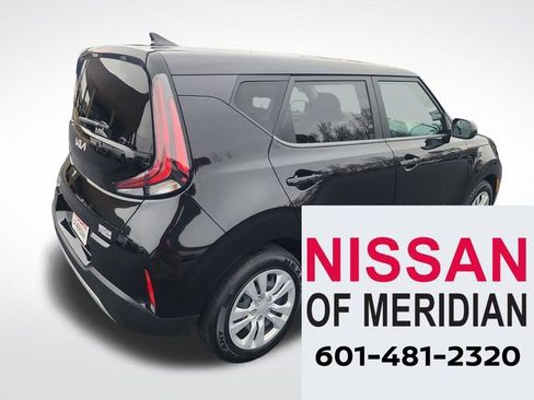 Used 2023 Kia Soul LX image 5