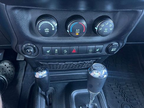 Used 2017 Jeep Wrangler Unlimited Sahara w/ Quick Order Package 24E Chief AWD/4WD image 73