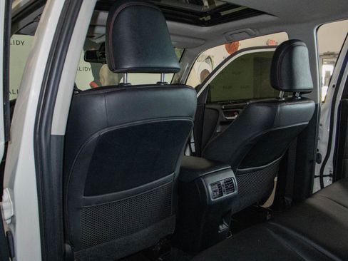 Used 2021 Toyota 4Runner Venture w/ Moonroof Package AWD/4WD image 10
