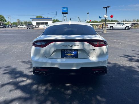 Used 2020 Kia Stinger GT-Line RWD image 5
