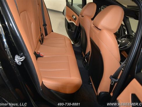 Used 2024 BMW 330i Sedan w/ Convenience Package image 24