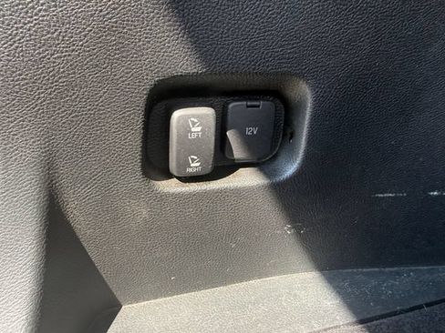 Used 2018 Ford Edge SEL w/ Equipment Group 201A AWD/4WD image 12