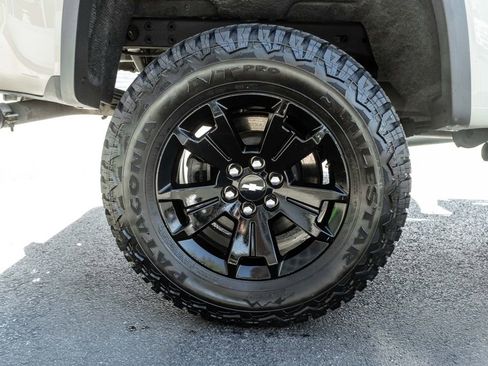 Used 2021 Chevrolet Colorado ZR2 w/ ZR2 Dusk Special Edition AWD/4WD image 28