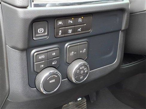 New 2025 Chevrolet Tahoe Premier image 13