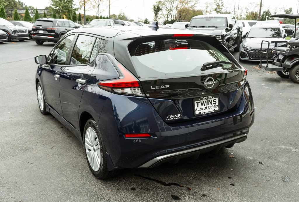 Used 2025 Nissan Leaf S FWD image 37