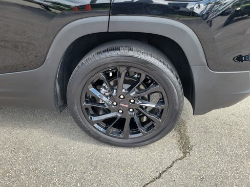 Used 2023 GMC Terrain SLE w/ Elevation Edition FWD image 23