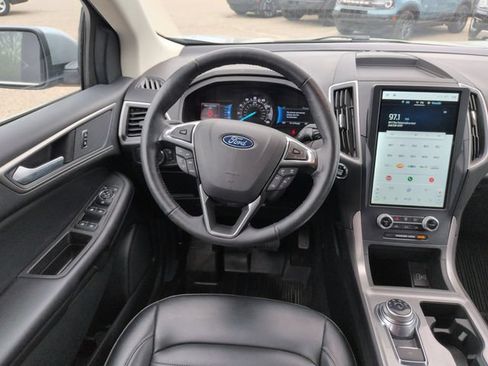Certified 2023 Ford Edge SEL w/ Convenience Package AWD/4WD image 29