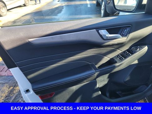 Used 2021 Ford Escape SE w/ Convenience Package image 18