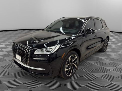 Used 2025 Lincoln Corsair Grand Touring w/ Equipment Group 302A image 3