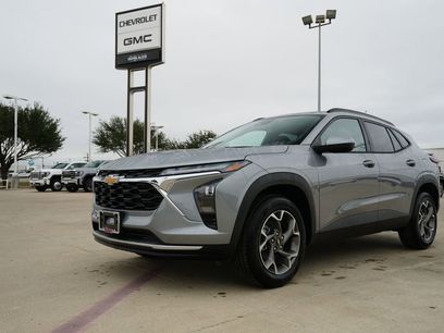 New 2026 Chevrolet Trax LT w/ Sunroof Package