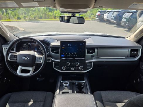 Used 2024 Ford Expedition Max XLT RWD image 10