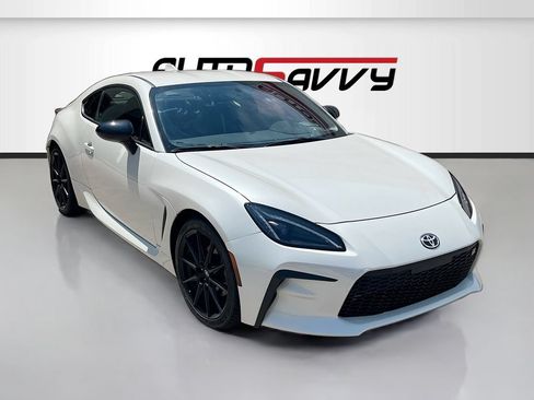 Used 2023 Toyota GR86 Premium w/ ALL Weather Mat Package (TMS) RWD image 1