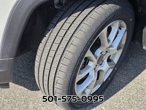 Used 2025 Jeep Compass Limited AWD/4WD image 19