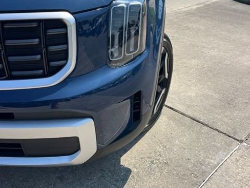 Used 2025 Kia Telluride S FWD image 10