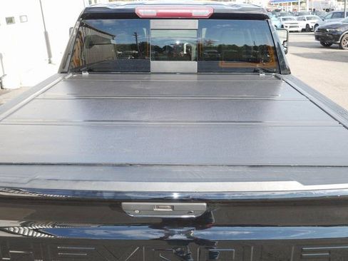 Used 2020 Chevrolet Silverado 1500 LT Trail Boss image 11