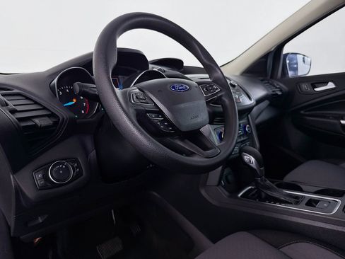 Used 2018 Ford Escape SE image 21