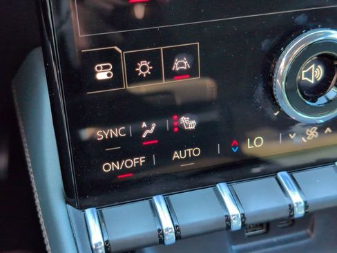 Certified 2026 GMC Terrain AT4 image 17