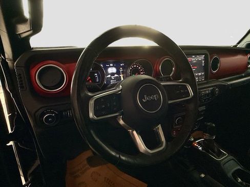 Used 2018 Jeep Wrangler Unlimited Rubicon w/ Dual Top Group image 12