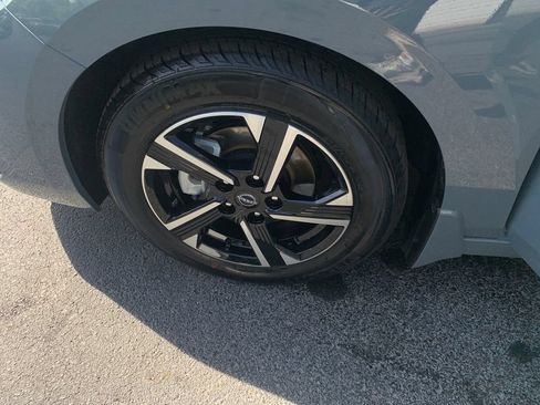 Used 2025 Nissan Sentra SV FWD image 26