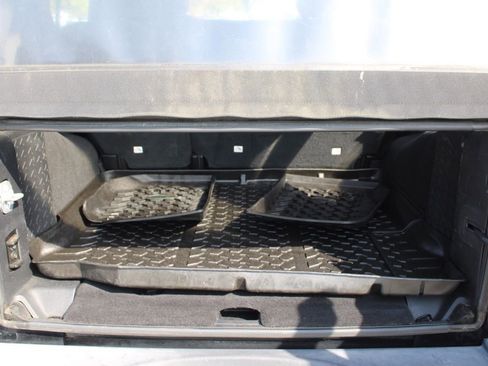 Used 2016 Jeep Wrangler Unlimited Sport w/ Max Tow Package image 11