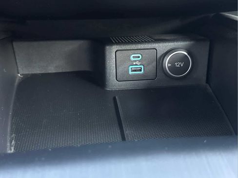 Used 2021 Ford Escape Titanium image 26